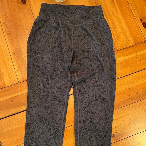 Athleta Pants - Athleta Salutation Textured Jogger - Black M